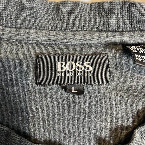 Vintage Oversize Embroidered Hugo Boss T-Shirt Large - Picture 3 of 5